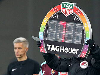 Premier League clubs vote agai...